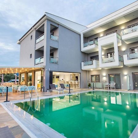 Patiras Deluxe B&B リメナリア エクステリア 写真