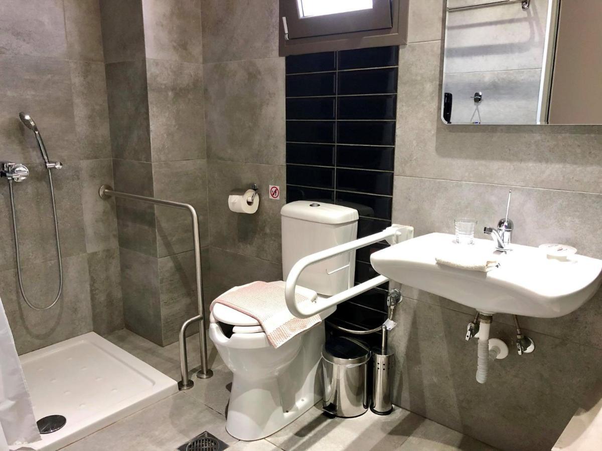 Patiras Deluxe B&B リメナリア エクステリア 写真