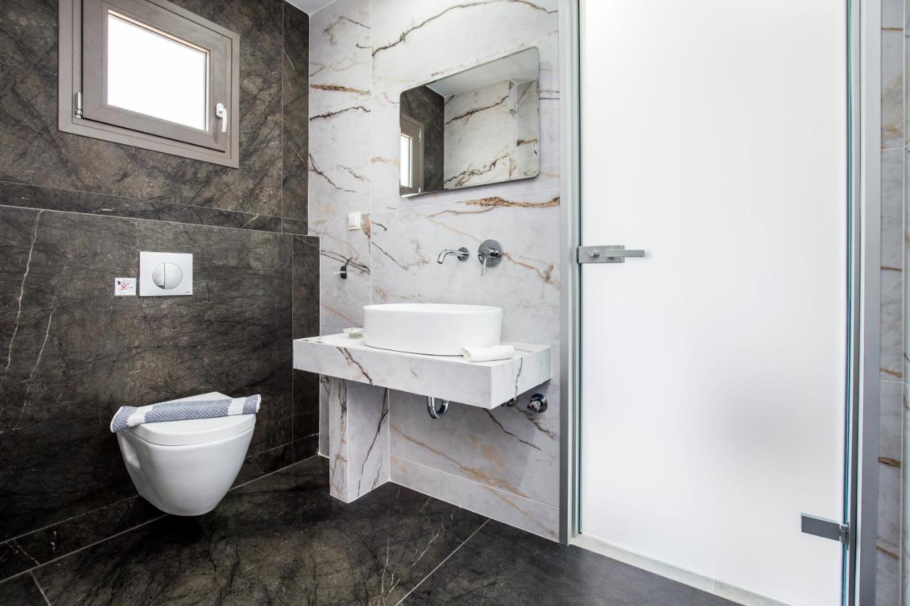 Patiras Deluxe B&B リメナリア エクステリア 写真