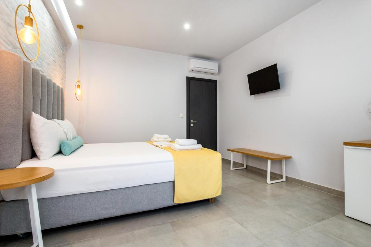 Patiras Deluxe B&B リメナリア エクステリア 写真