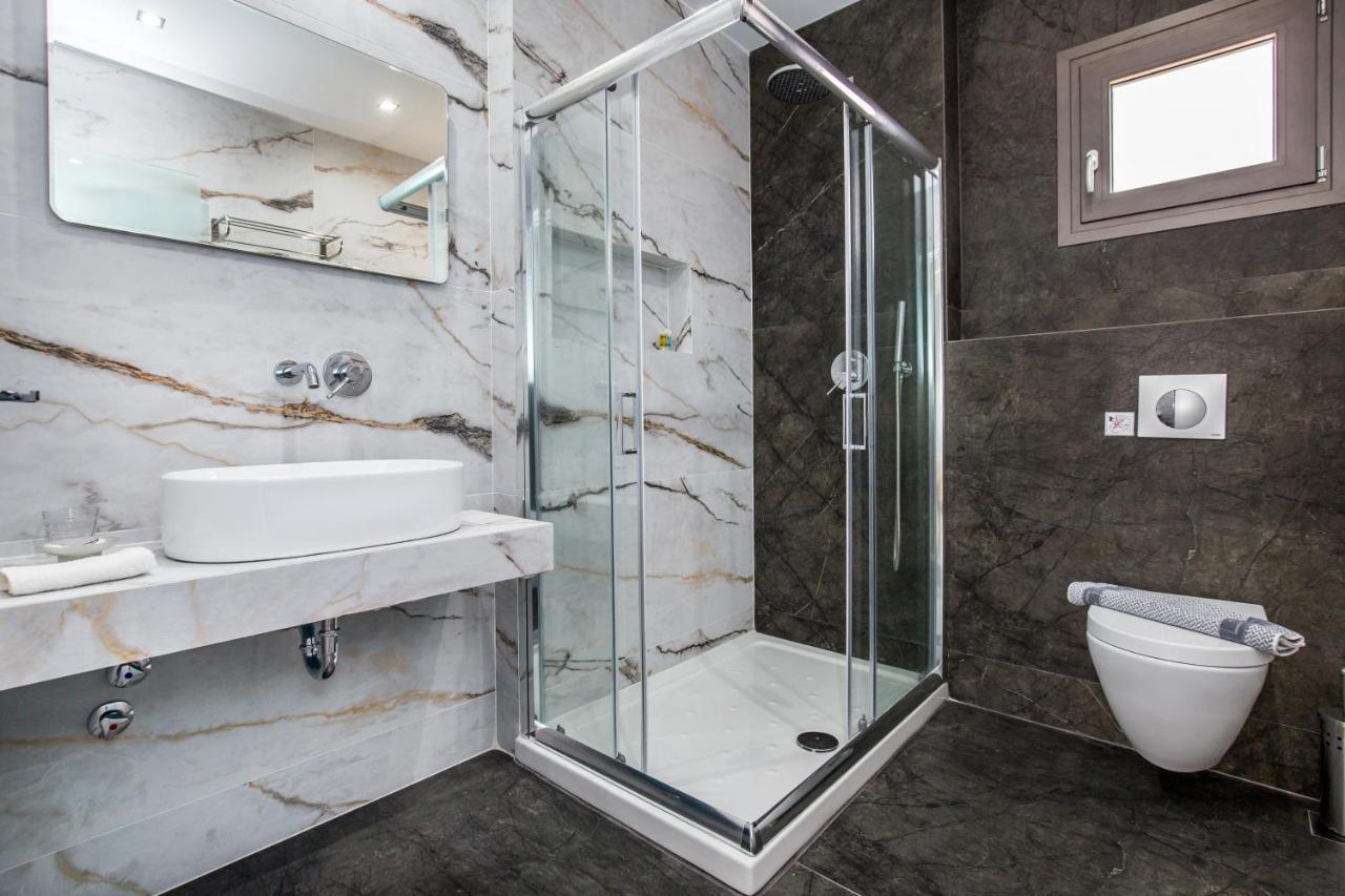 Patiras Deluxe B&B リメナリア エクステリア 写真
