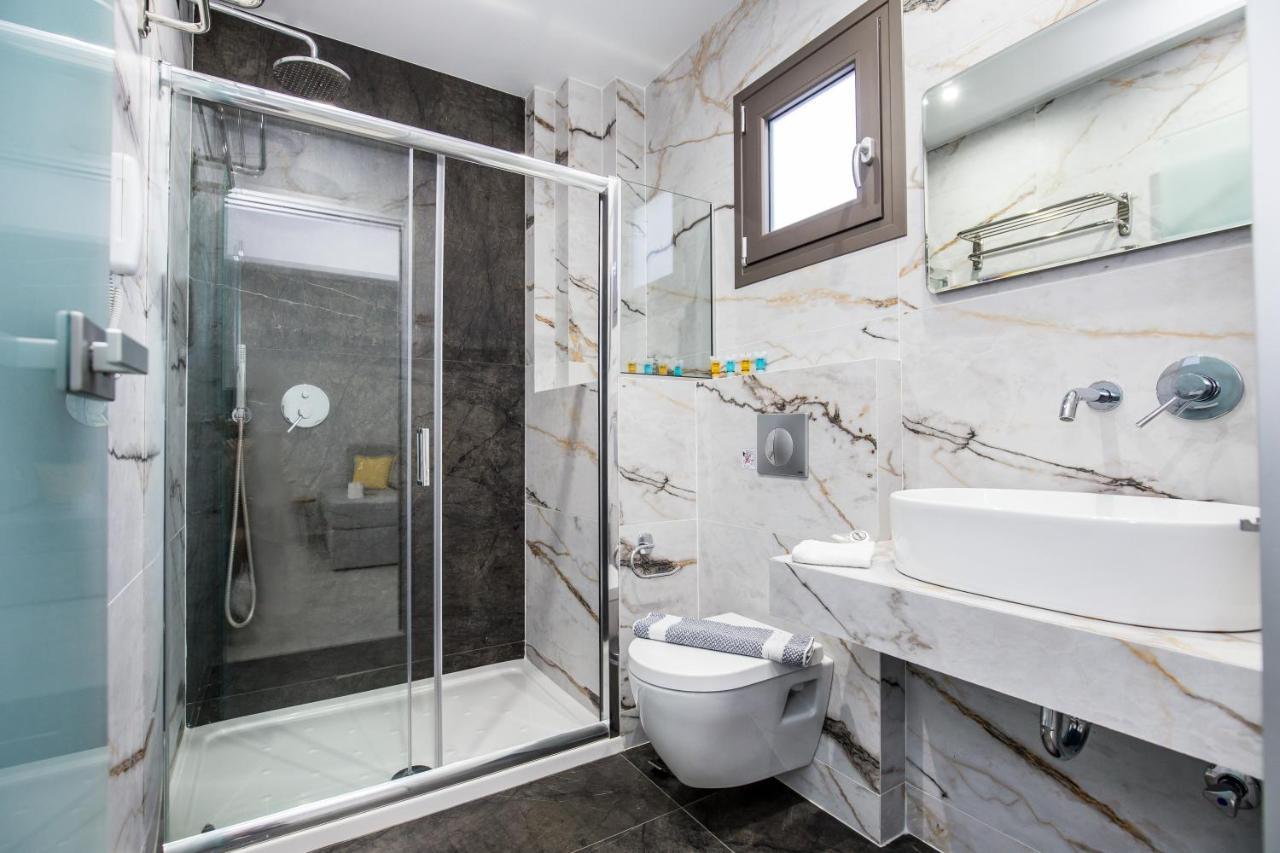 Patiras Deluxe B&B リメナリア エクステリア 写真