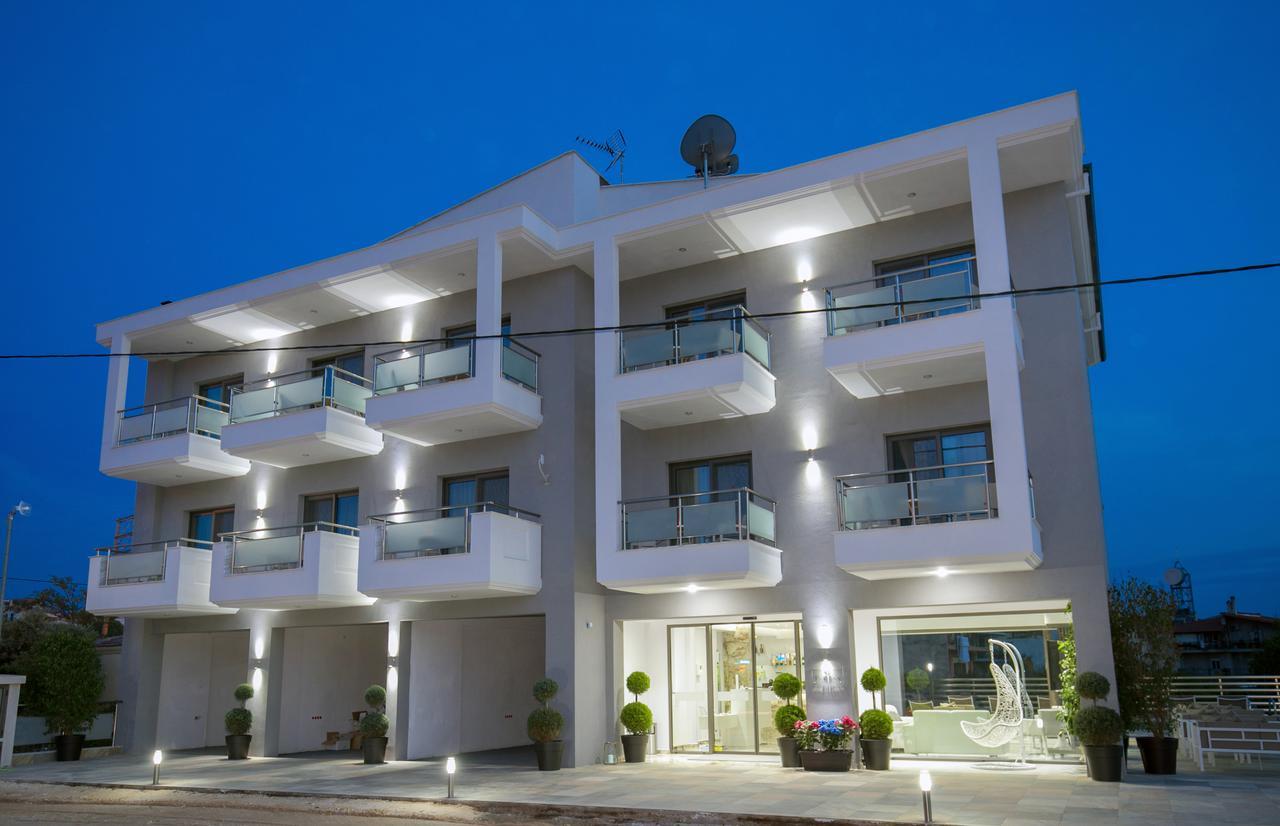 Patiras Deluxe B&B リメナリア エクステリア 写真
